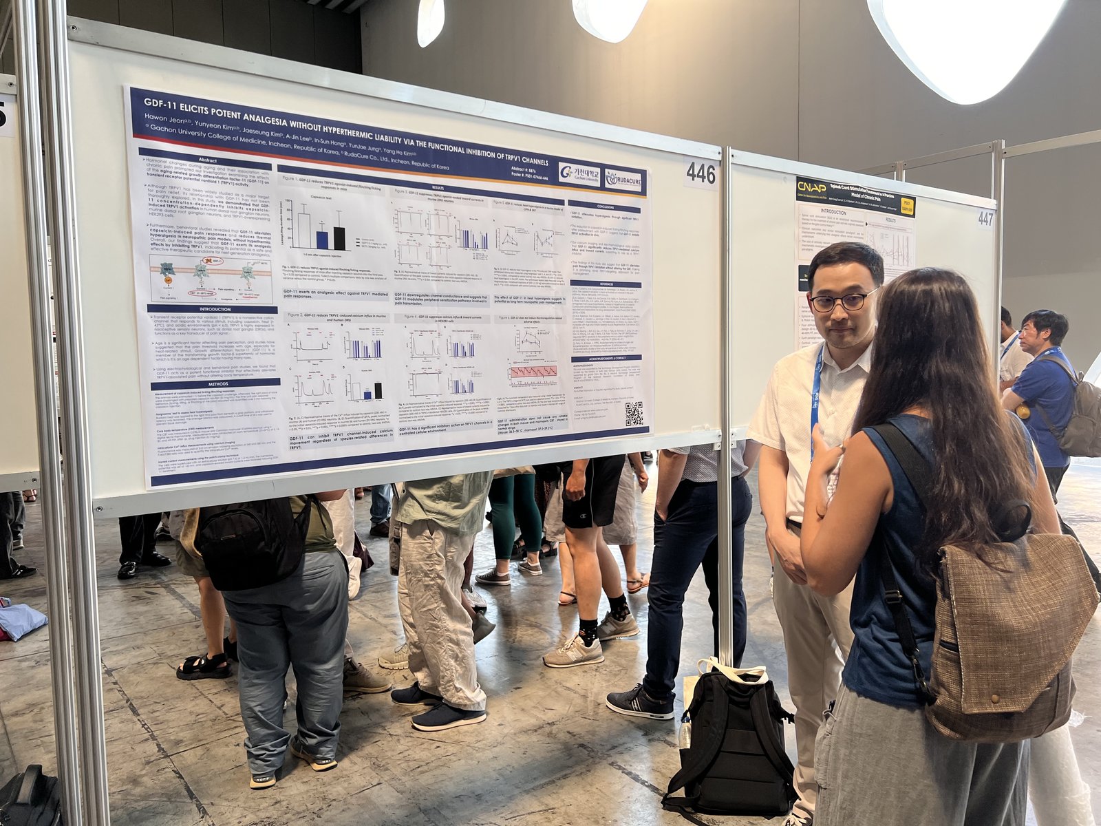 RudaCure–Gachon University research team presenting their findings on GDF-11's functional inhibition of TRPV1 as a poster (PS01-07AM-446) at FENS Forum 2026